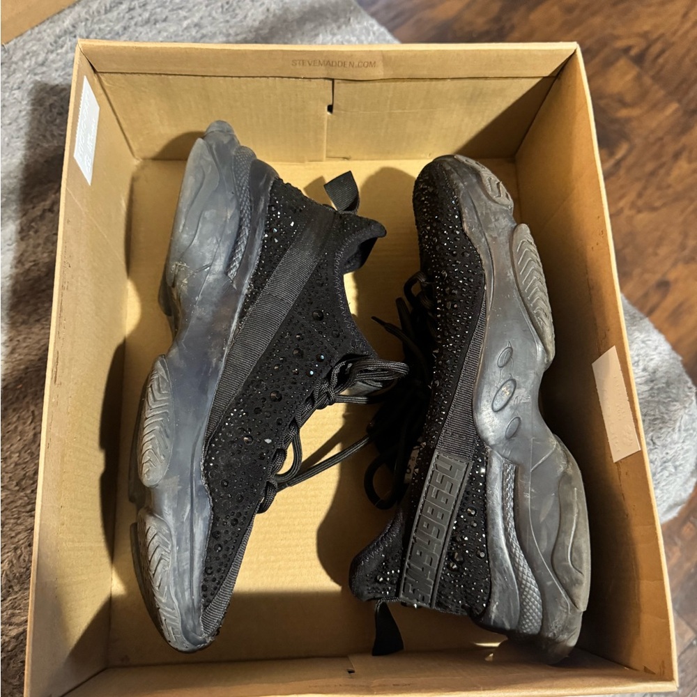 Steve Madden Sneakers